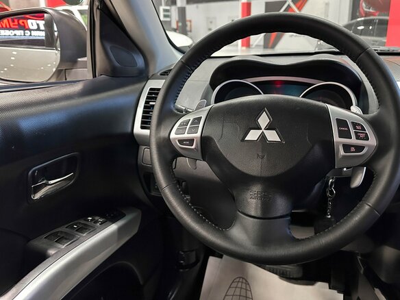 2008 Mitsubishi Outlander II, бежевый, 1097000 рублей - вид 23