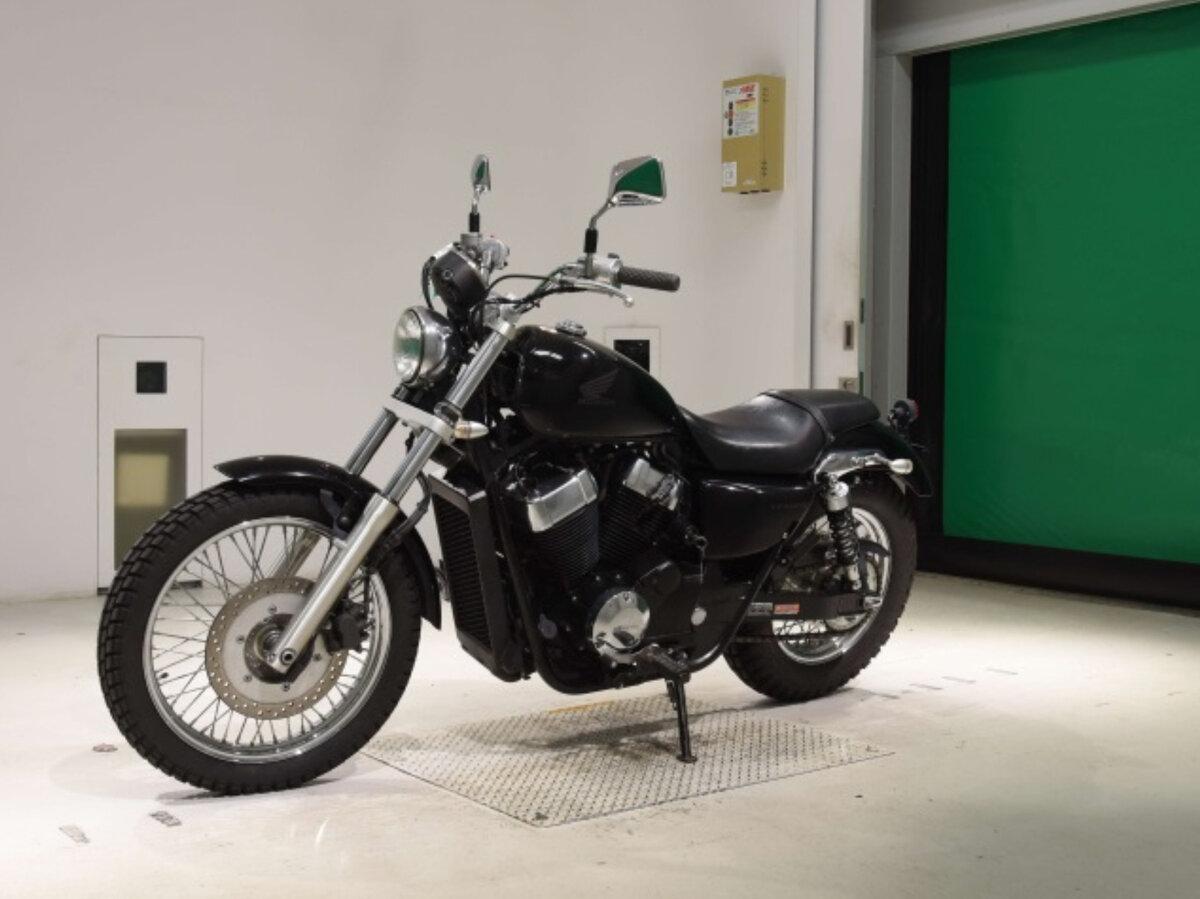 Honda VT 400