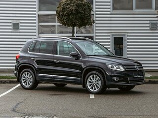 2014 Volkswagen Tiguan I Рестайлинг, чёрный, 1155000 рублей, вид 3