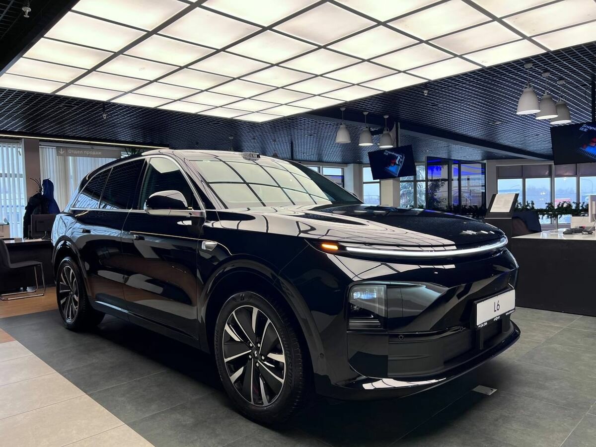 Li Auto (Lixiang) L6