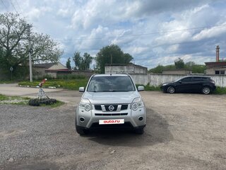 2012 Nissan X-Trail II Рестайлинг, серебристый, 950000 рублей, вид 1