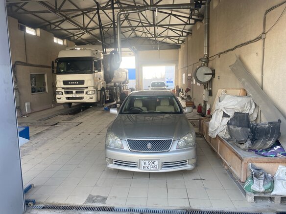 2003 Toyota Crown XII (S180), серебристый, 1150000 рублей