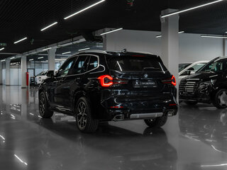 2024 BMW X3 25i xDrive III (G01) Рестайлинг, чёрный, 5300000 рублей, вид 4