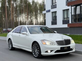 2007 Mercedes-Benz S-Класс 320 V (W221), белый, 1499000 рублей, вид 1