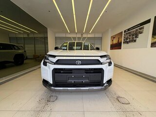2025 Toyota RAV4 VI (XA60), белый, 4600000 рублей, вид 1