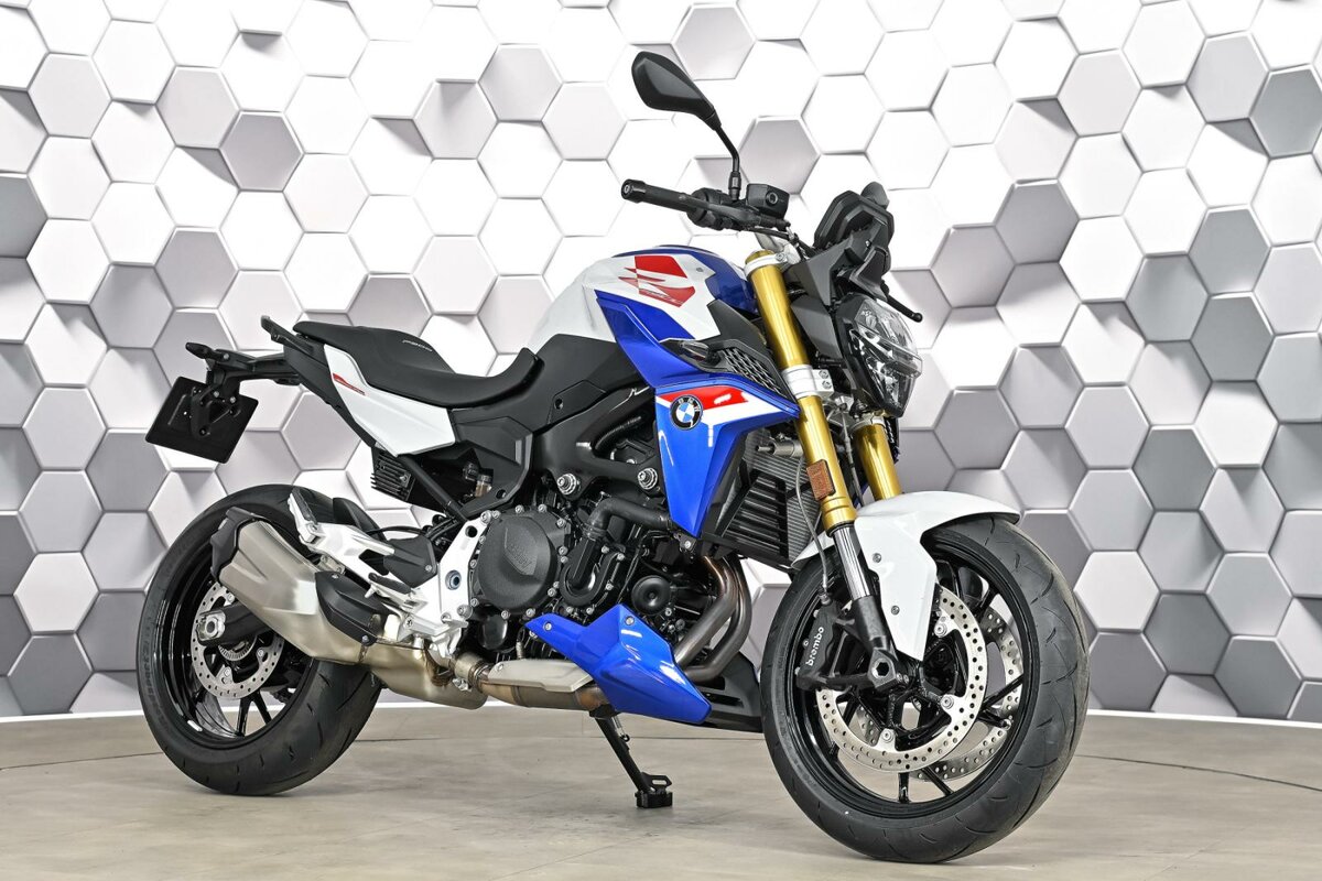BMW F 900 R