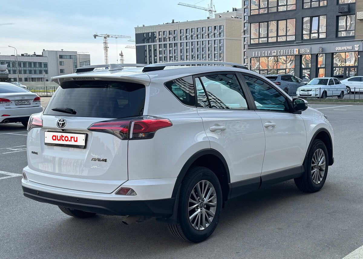Toyota RAV4 IV (XA40) Рестайлинг, фото 3