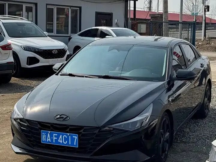 Hyundai Elantra VII (CN7)