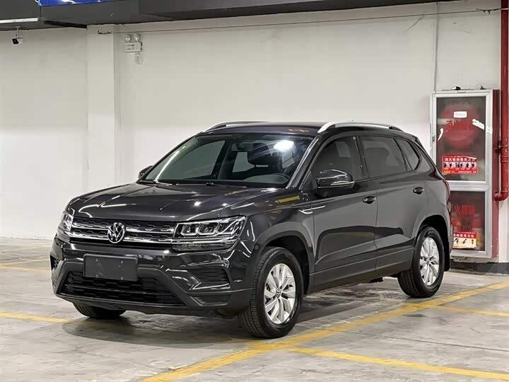 Volkswagen Tharu I