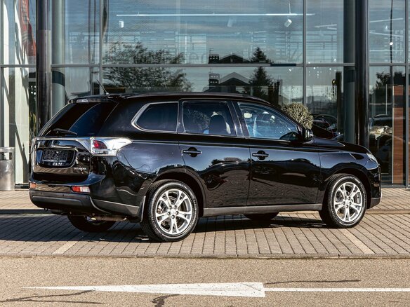 2014 Mitsubishi Outlander III, чёрный, 1335000 рублей - вид 5