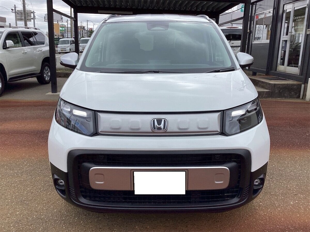 Honda Freed Crosstar III