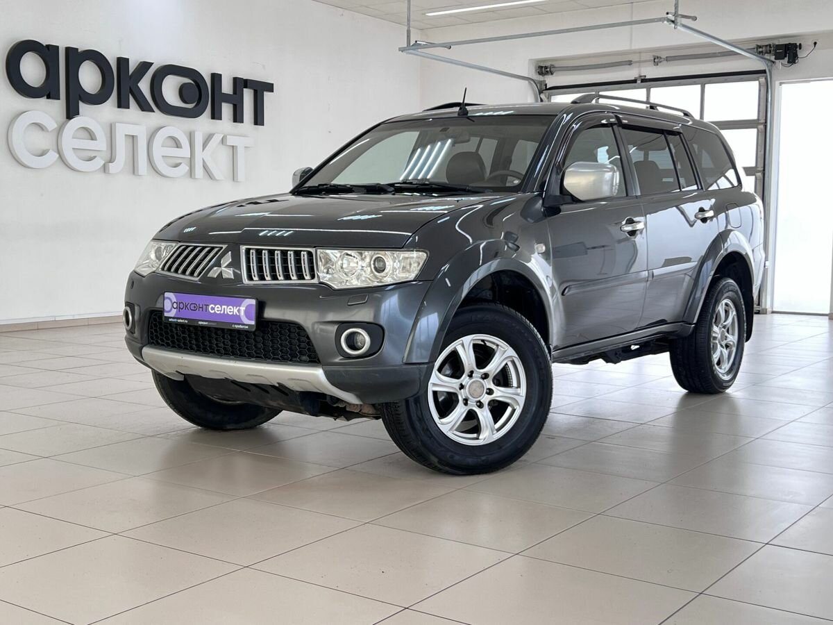 Mitsubishi Pajero Sport II
