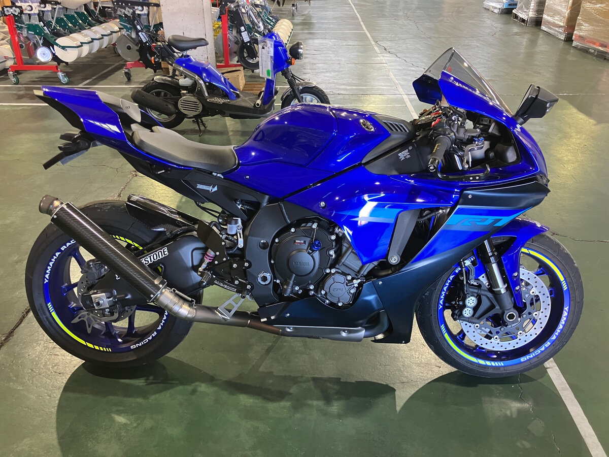 Yamaha YZF-R1