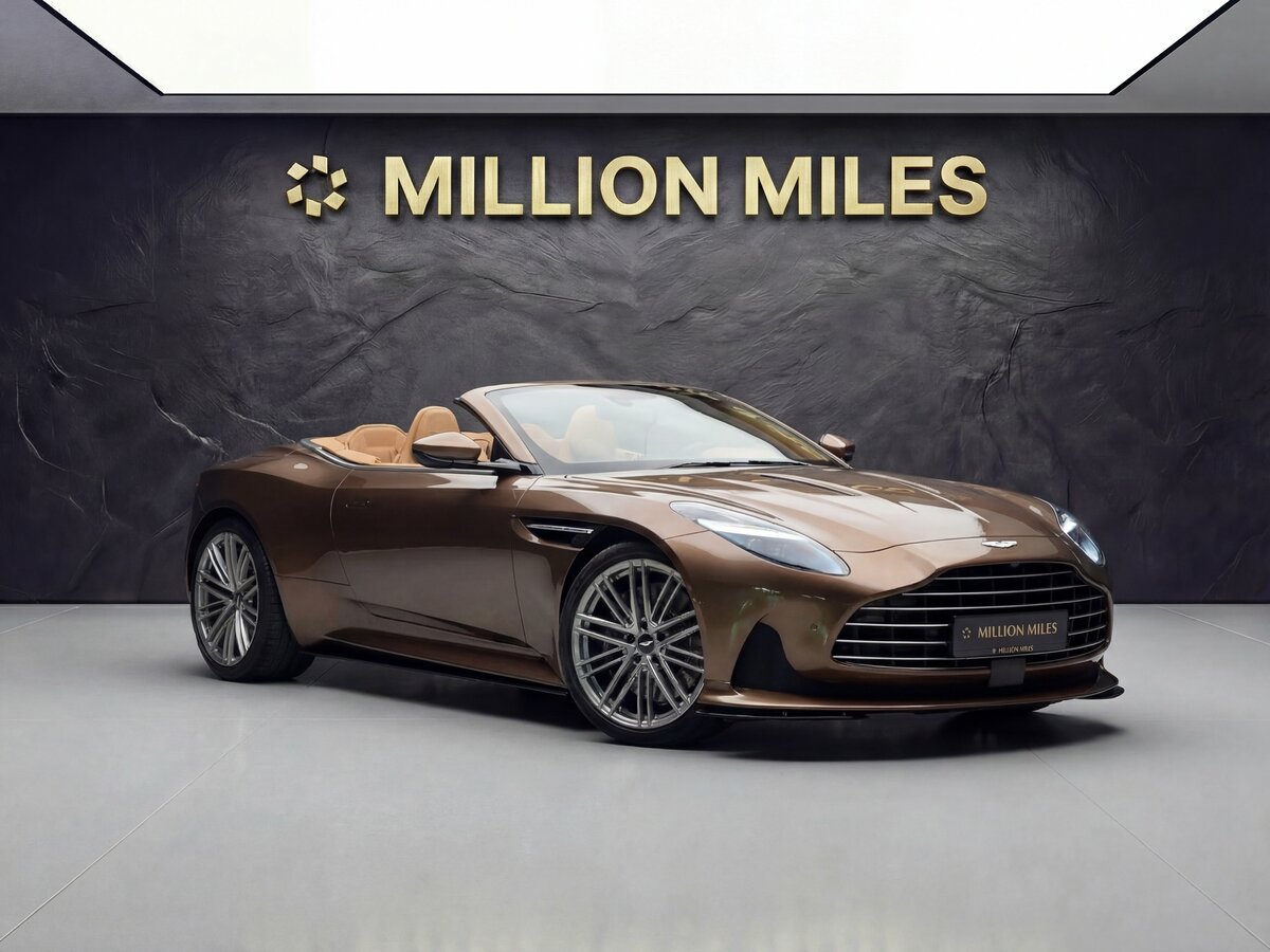 Aston Martin DB12