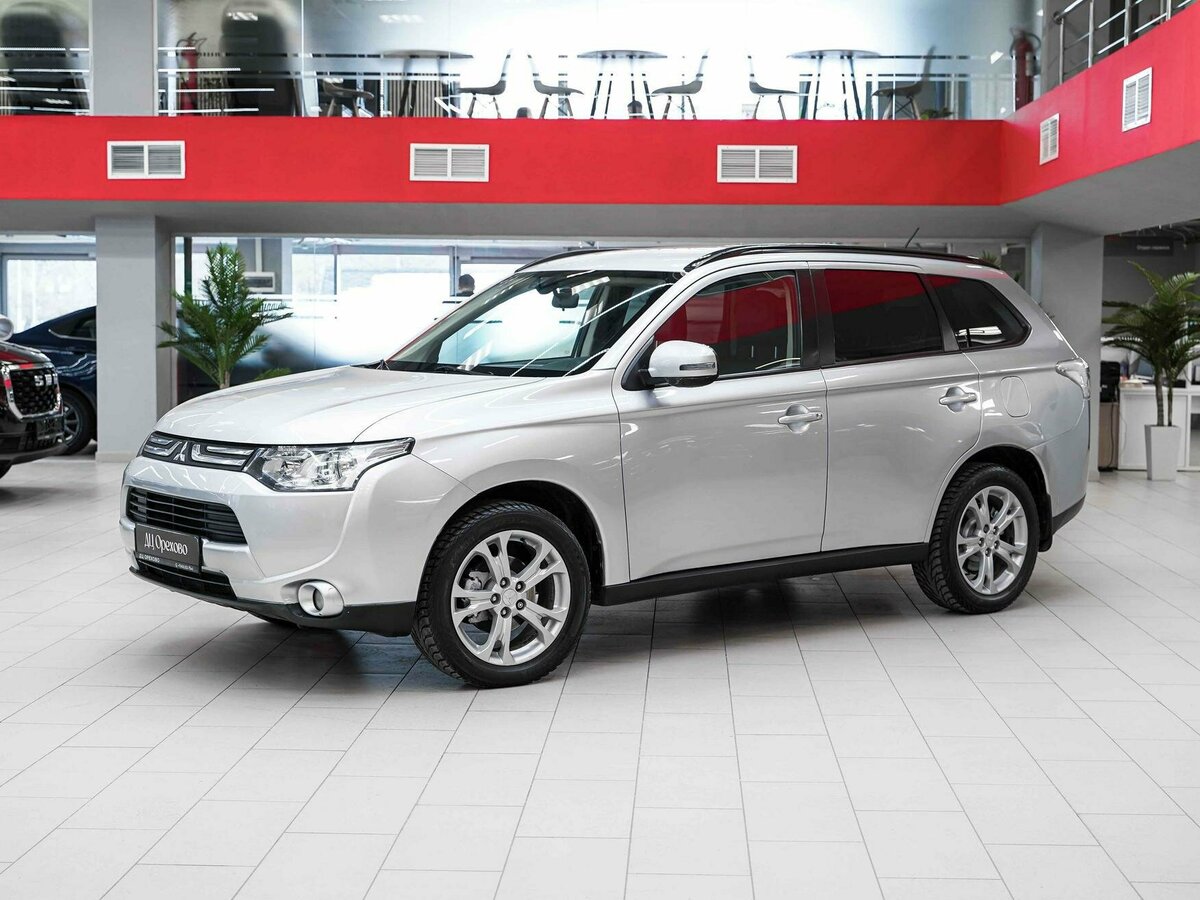 Mitsubishi Outlander III