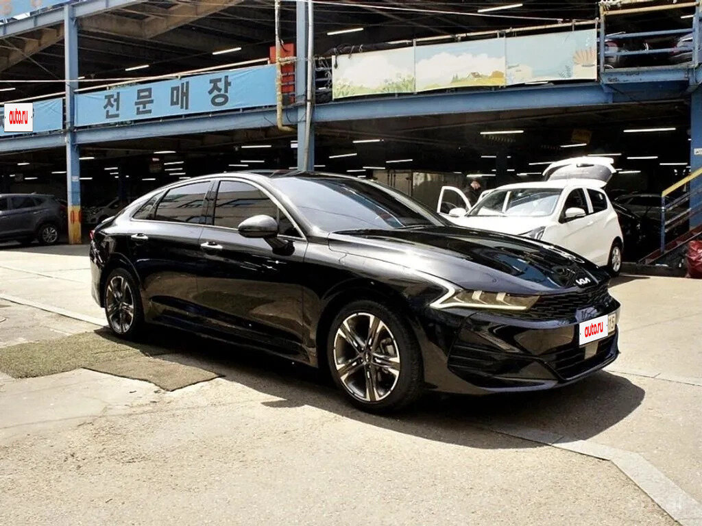 Kia K5 III