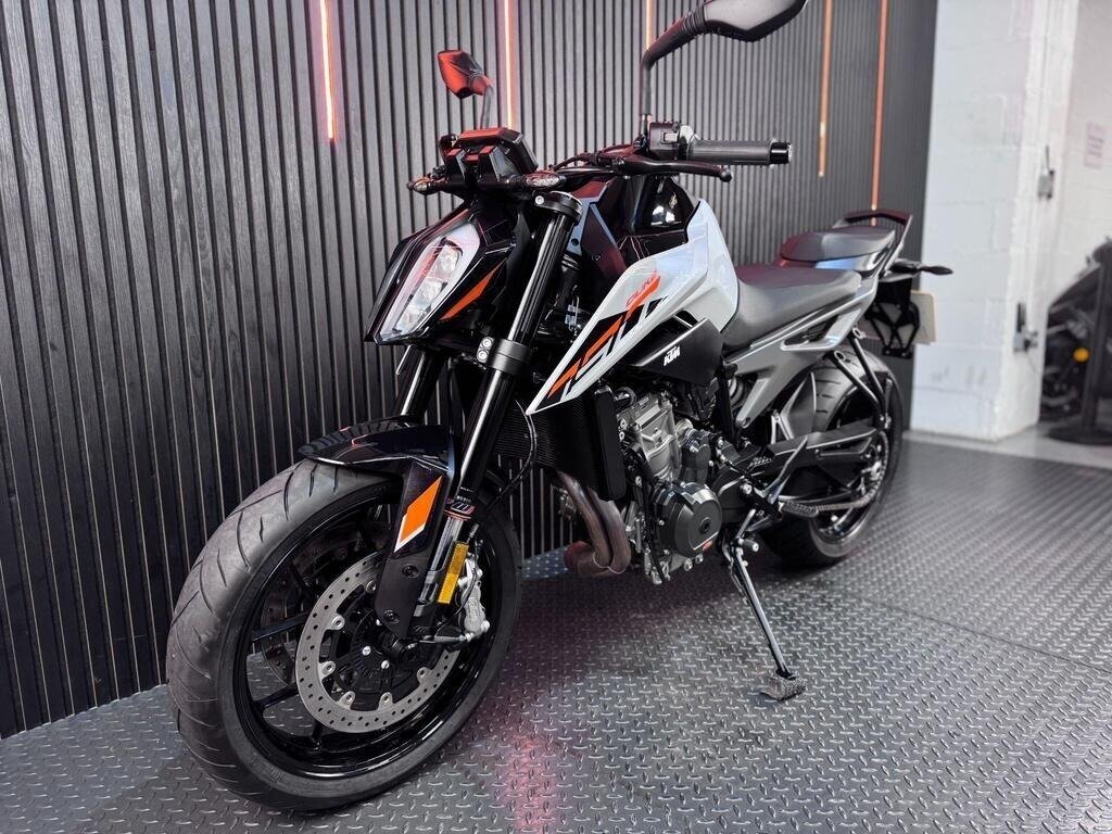 KTM 790 Duke