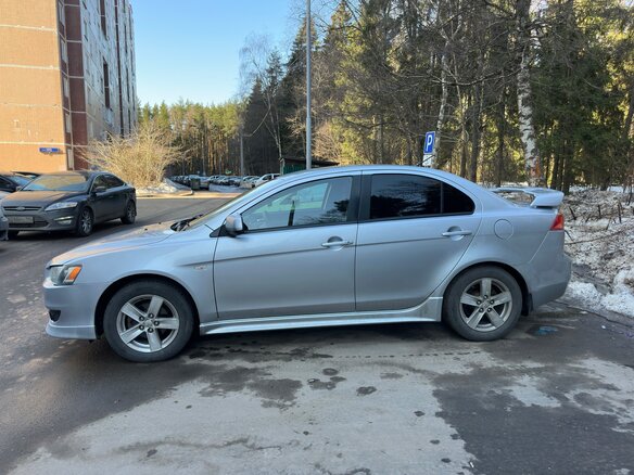 2008 Mitsubishi Lancer X, серебристый, 950000 рублей - вид 4