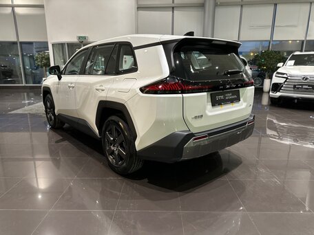 2026 Toyota RAV4 VI (XA60), белый, 4550000 рублей, вид 4