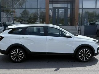 2026 Lada (ВАЗ) Vesta SW Cross I Рестайлинг (NG), белый, 2092000 рублей, вид 4