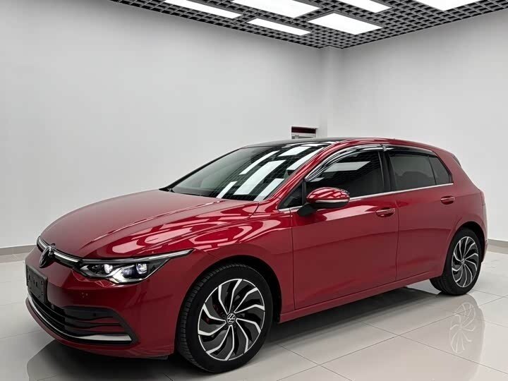 Volkswagen Golf VIII