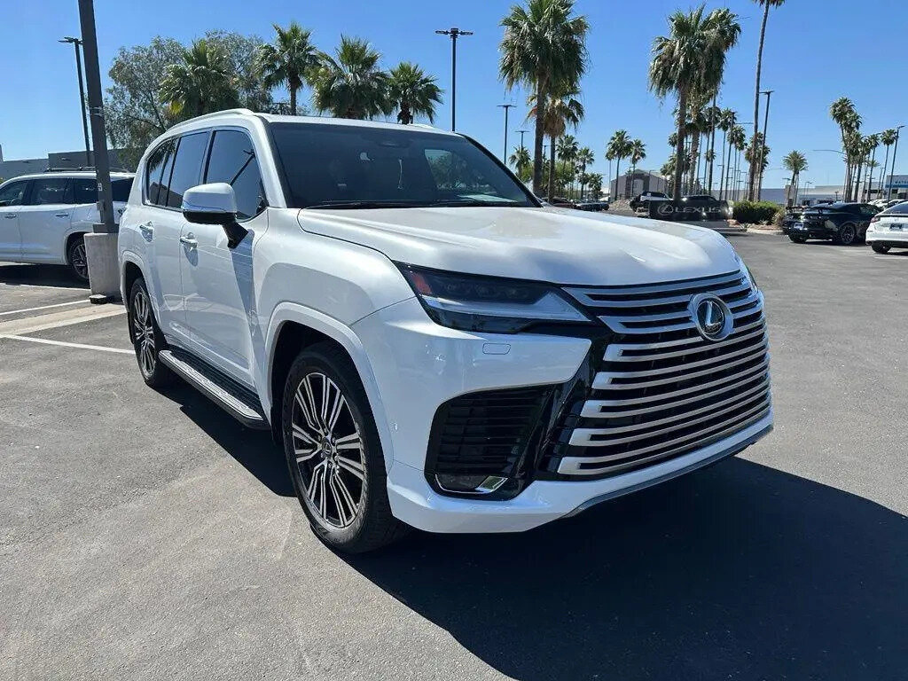 Lexus LX 600 IV
