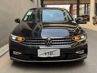 2022 Volkswagen Magotan B8 Рестайлинг, чёрный, 1480000 рублей, вид 2