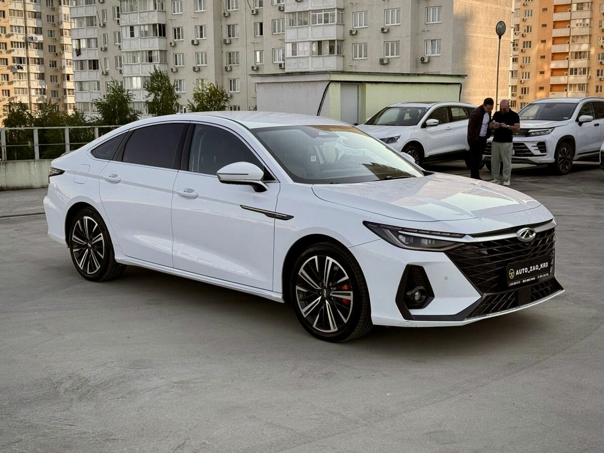Chery Arrizo 8