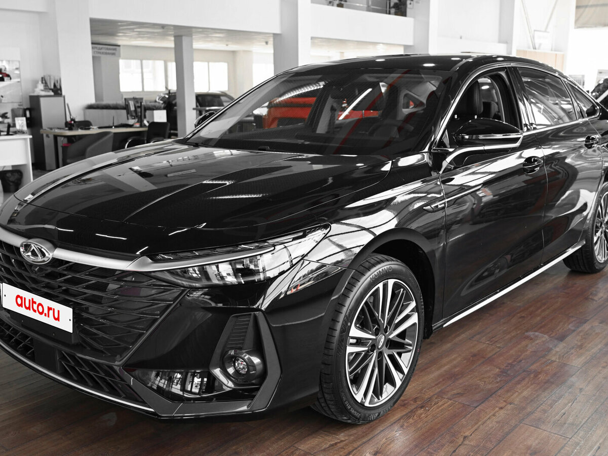 Chery Arrizo 8