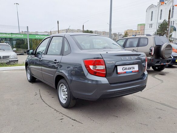 2026 Lada (ВАЗ) Granta I Рестайлинг, серый - вид 3