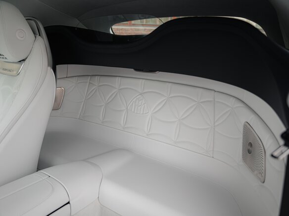 2026 Mercedes-Benz Maybach SL SL 680, красный, 39900000 рублей - вид 37