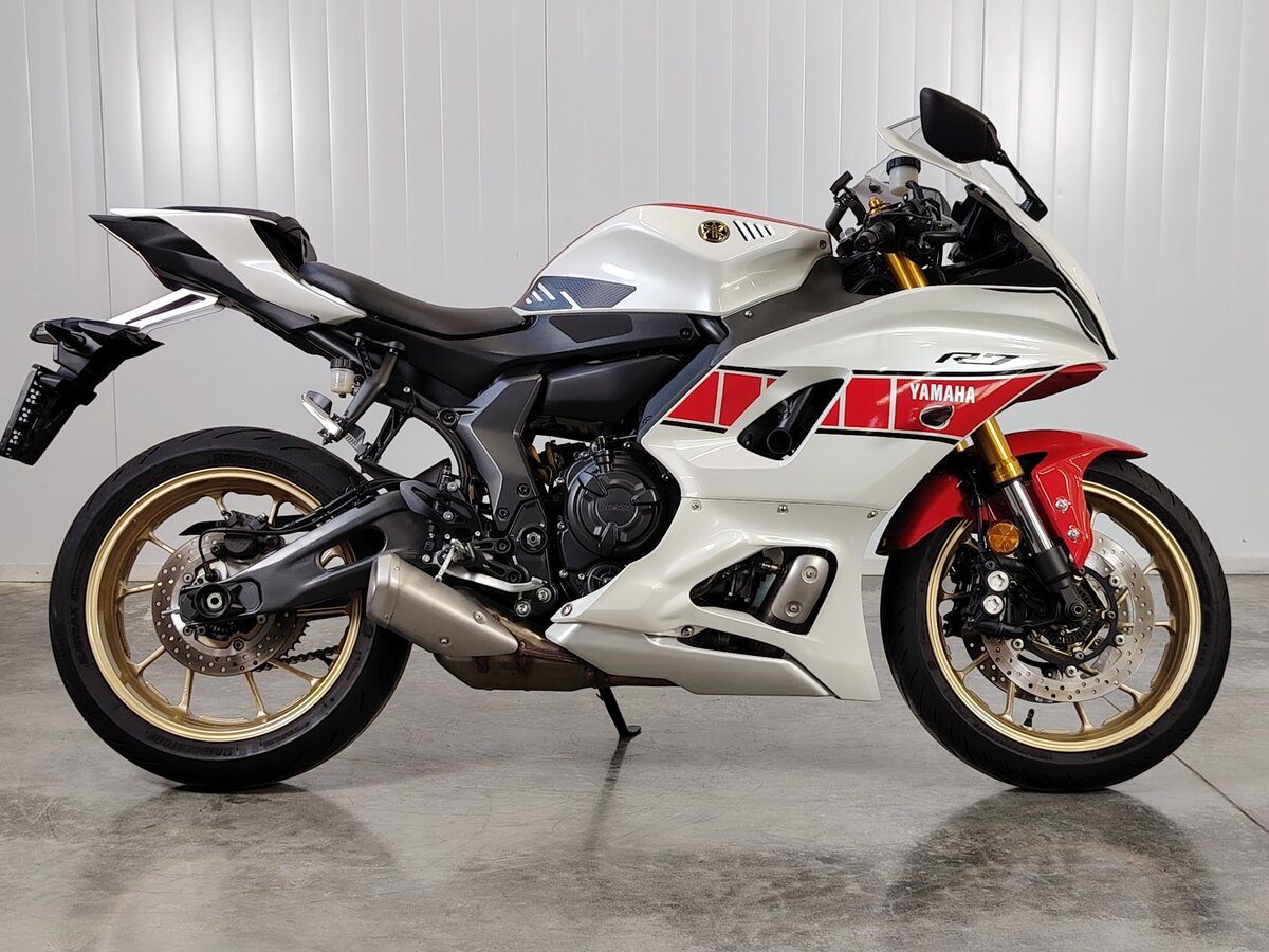 Yamaha YZF-R7