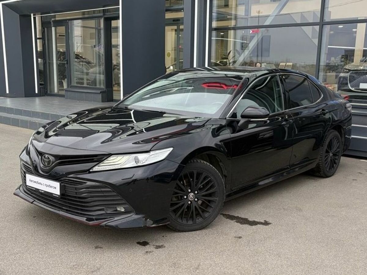 Toyota Camry VIII (XV70)