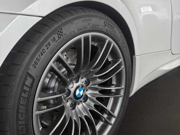 2011 BMW M3 IV (E90), белый, 8500000 рублей - вид 9