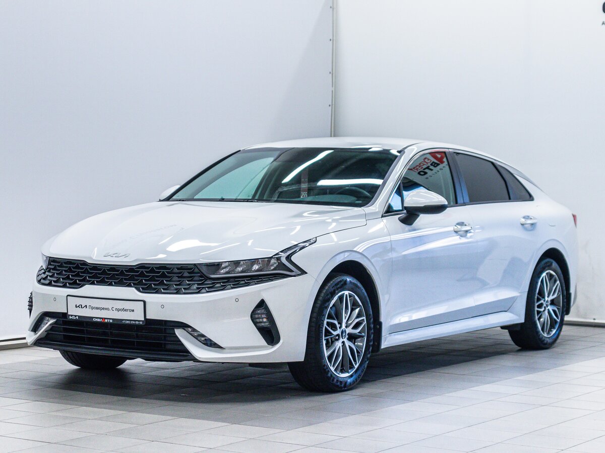 Kia K5 III