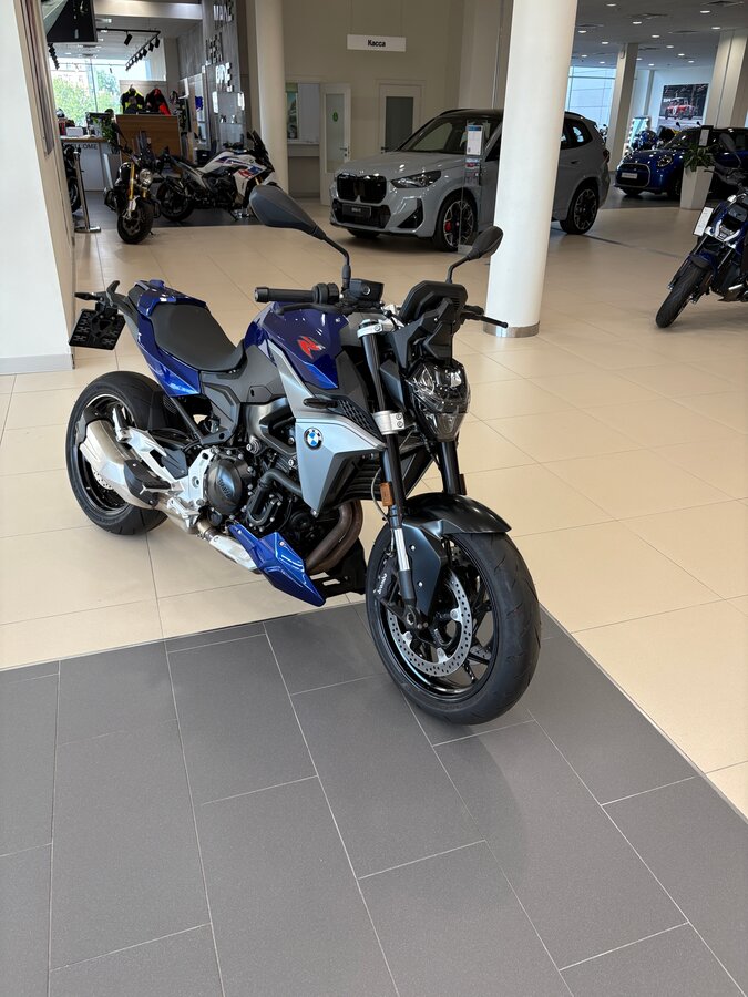 BMW F 900 R