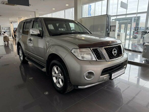 2011 Nissan Pathfinder III Рестайлинг, серый, 1320000 рублей - вид 2
