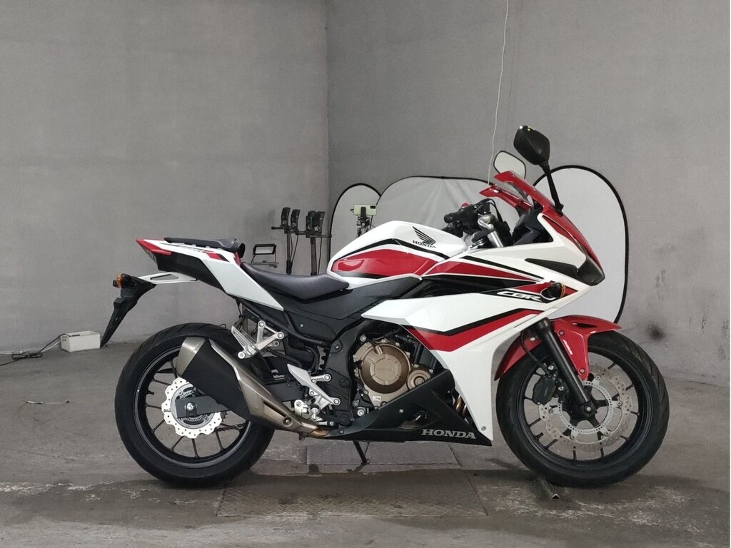 Honda CBR 400R