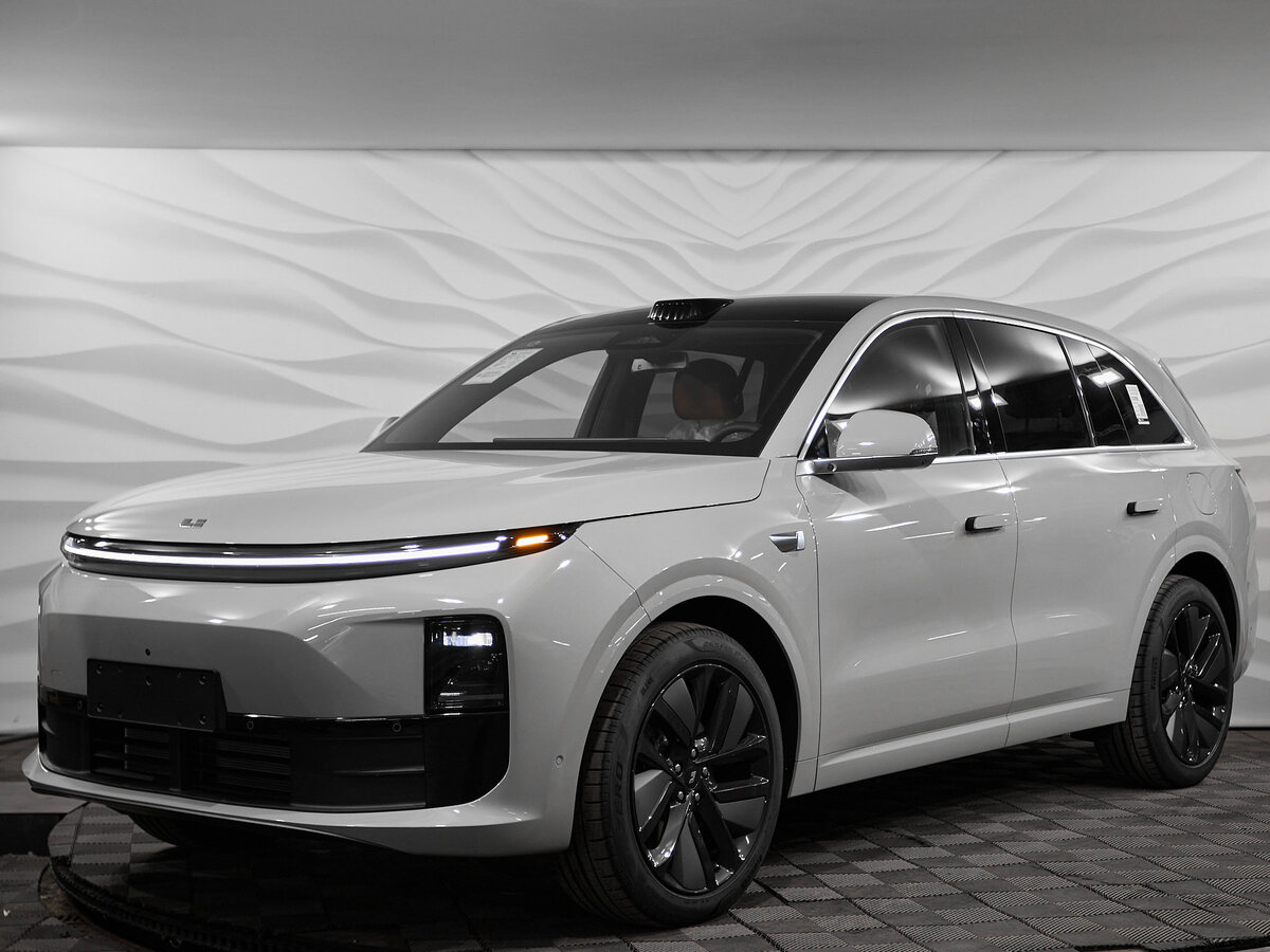 Li Auto (Lixiang) L6