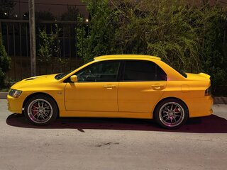 2001 Mitsubishi Lancer Evolution VII, жёлтый, 1365000 рублей, вид 5