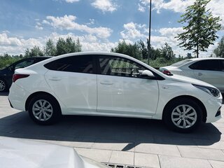2019 Hyundai Solaris II, белый, 830000 рублей, вид 3