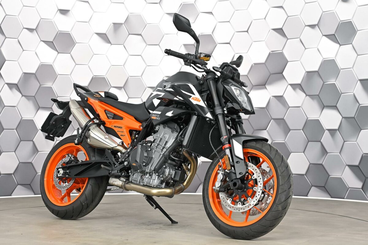 KTM 890 Duke GP