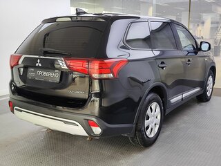 2018 Mitsubishi Outlander III Рестайлинг 3, чёрный, 1770000 рублей, вид 5