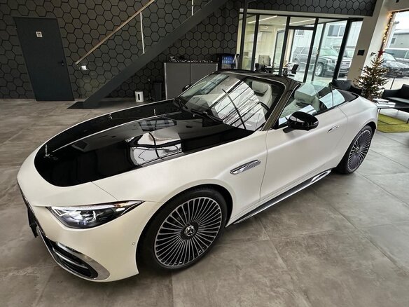 2025 Mercedes-Benz Maybach SL SL 680, белый, 35500000 рублей - вид 3