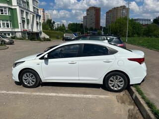 2017 Hyundai Solaris II, белый, 768000 рублей, вид 4