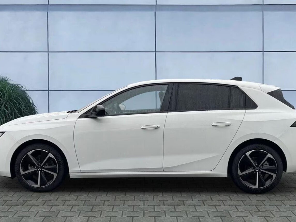 Opel Astra L