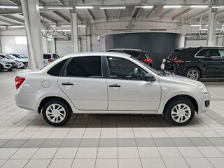 2018 Lada (ВАЗ) Granta I, серебристый, 495000 рублей, вид 4