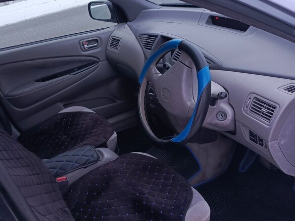 2000 Toyota Prius I Рестайлинг (XW10), серебристый, 350000 рублей - вид 8