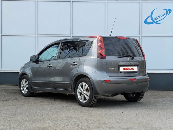 2013 Nissan Note I Рестайлинг, серый, 720000 рублей - вид 6