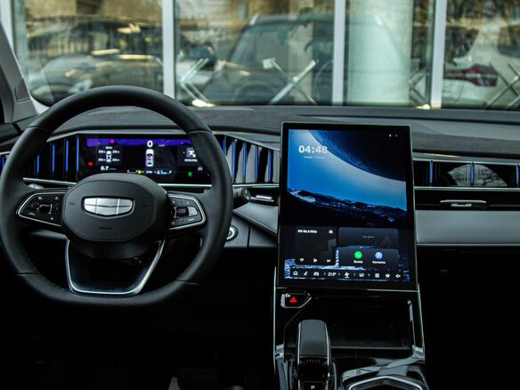 2026 Geely Atlas II, зелёный, 4119990 рублей - вид 15